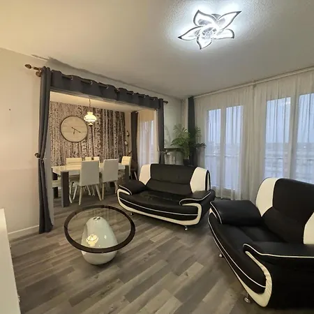 Spacieux Au Centre De Avec Balcon Et Internet - Fr-1-489-555 Apartamento Moulins (Allier)