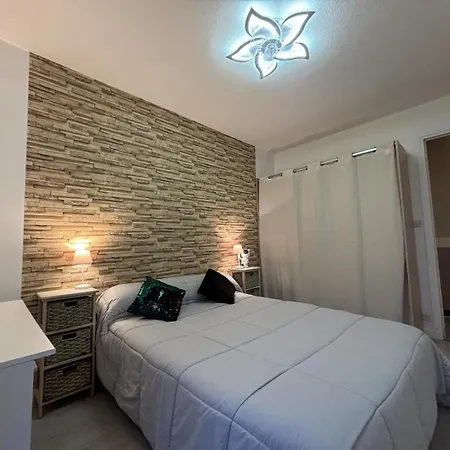 Spacieux Au Centre De Avec Balcon Et Internet - Fr-1-489-555 Apartamento
